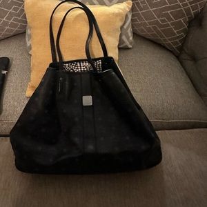 Pre owned MCM Black Liz Tote